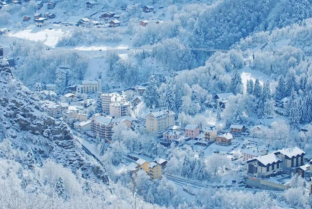 Pensee Des Alpes 2 Etoiles Ski And Spa Brides-les-Bains Εξωτερικό φωτογραφία